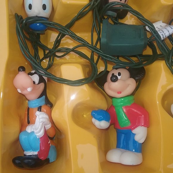 Montgomery Ward Mickey & Friends Tree Trimmer Set - Picture 9 of 13